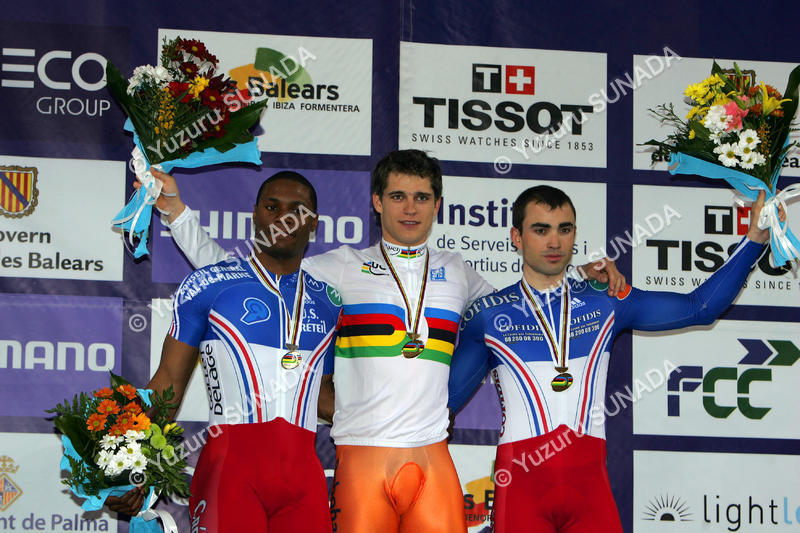 Podium002p.jpg